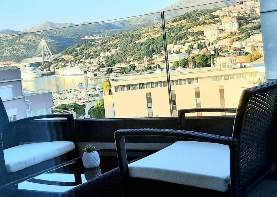 Gorgeous Dubrovnik Sea View Apartment With Free Parking Екстериор снимка