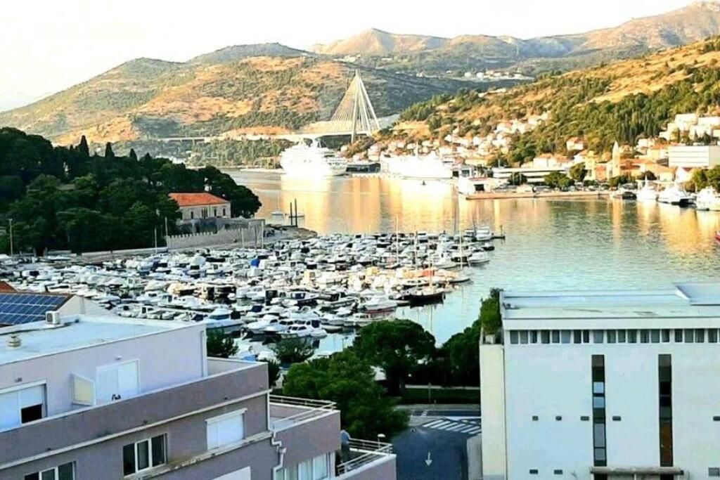 Gorgeous Dubrovnik Sea View Apartment With Free Parking Екстериор снимка
