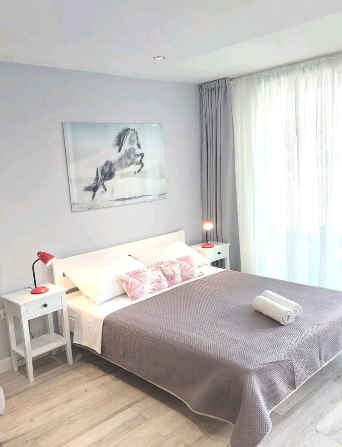 Gorgeous Dubrovnik Sea View Apartment With Free Parking Екстериор снимка